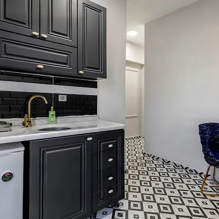 Cozy & Comfy Studio At Beyoglu - 26 Apartament *